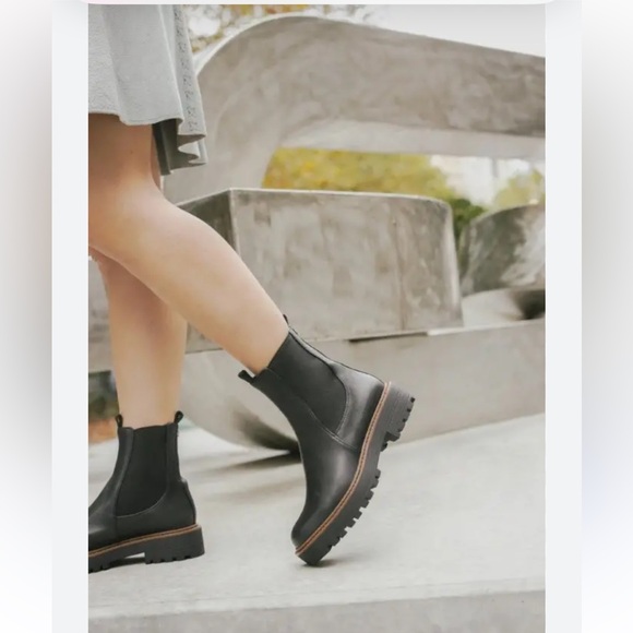 EDELMAN
Laguna Chelsea boots black size 7.5 gently used
$205 - Picture 4 of 16